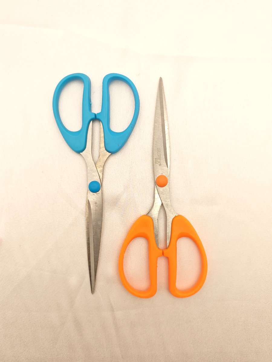 Scissors Sg 009